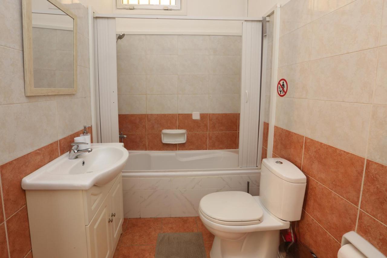 Cozy Holiday Apartment In Larnaca Near Foinikoudes Zewnętrze zdjęcie